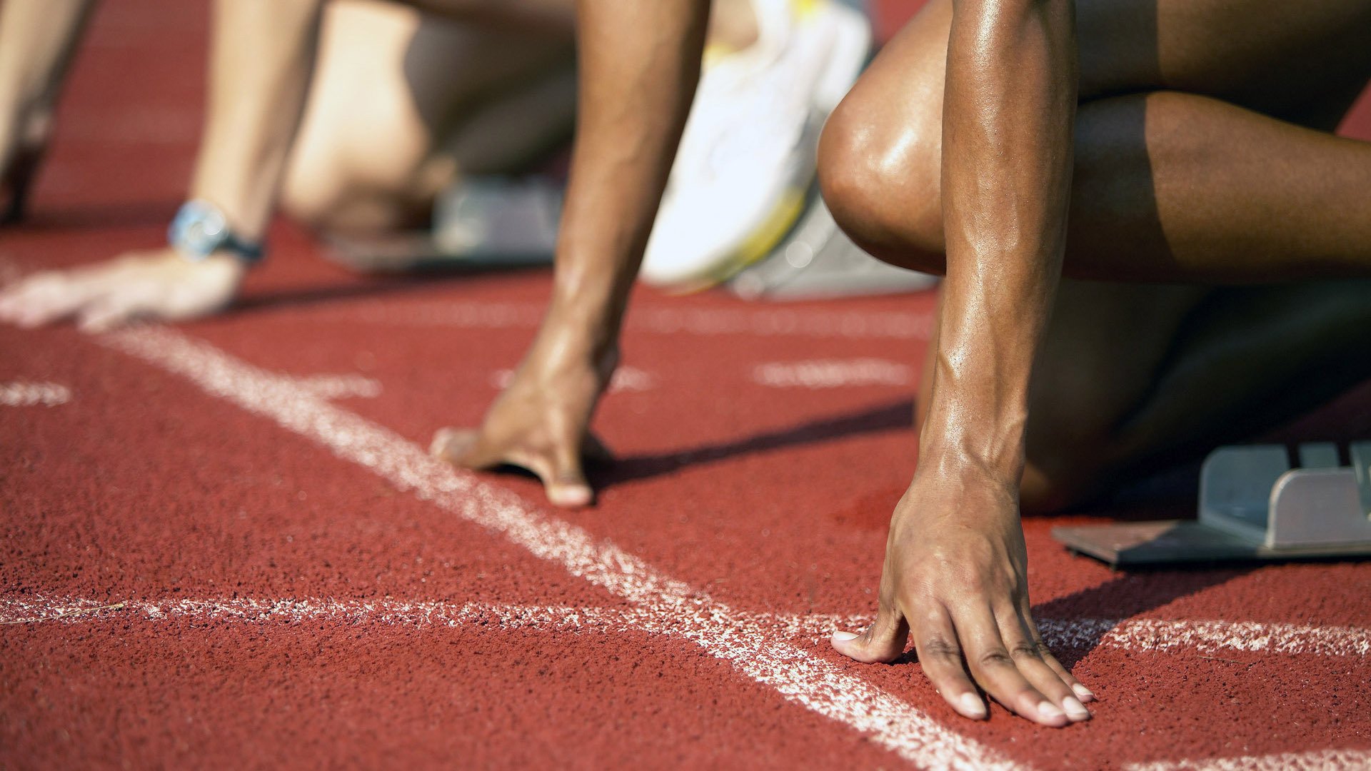 -掘金翻盘步行者，系列赛焦点战中约基奇双手暴扣点燃全场，掘金队约基奇之前的中锋